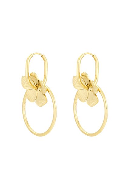 petal perfection earrings