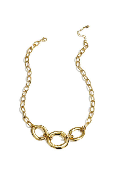 Collier orné de pierres rondes imposantes